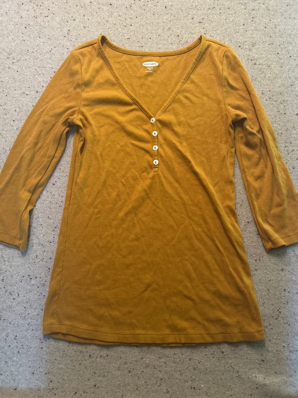 Old Navy Rib Knit 3/4 Sleeve Henley XS Womens Y2K Style Bella Swan Dark Yellow
